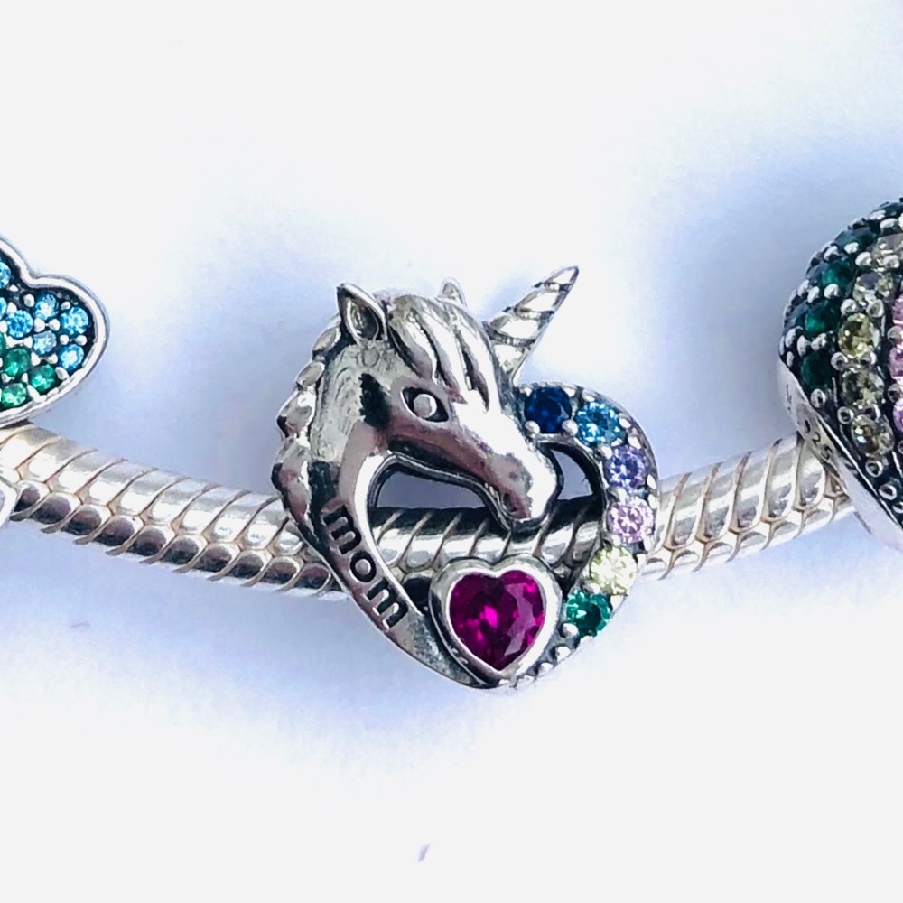 Unicorn MOM Charm 🦄